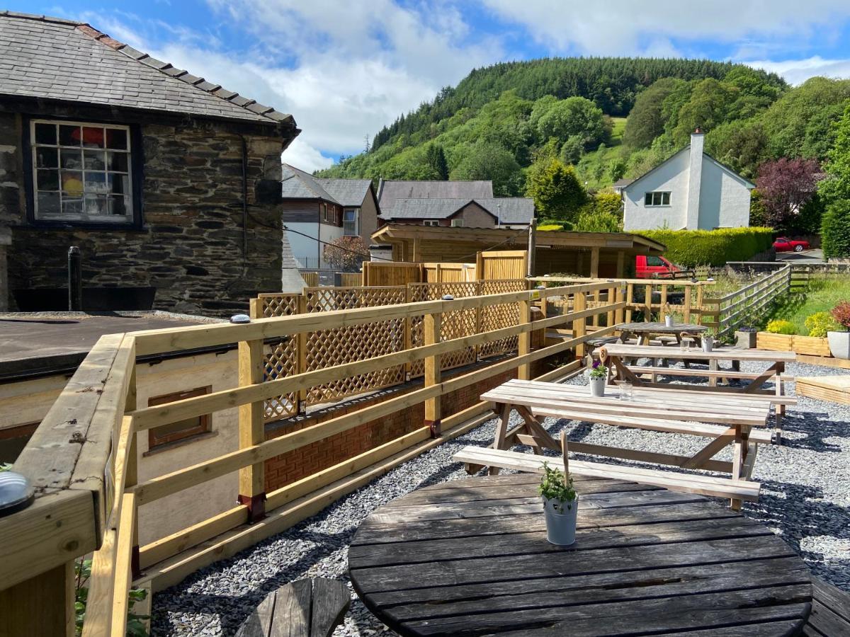 Oyo Glyn Valley Hotel Glyn Ceiriog Exterior photo