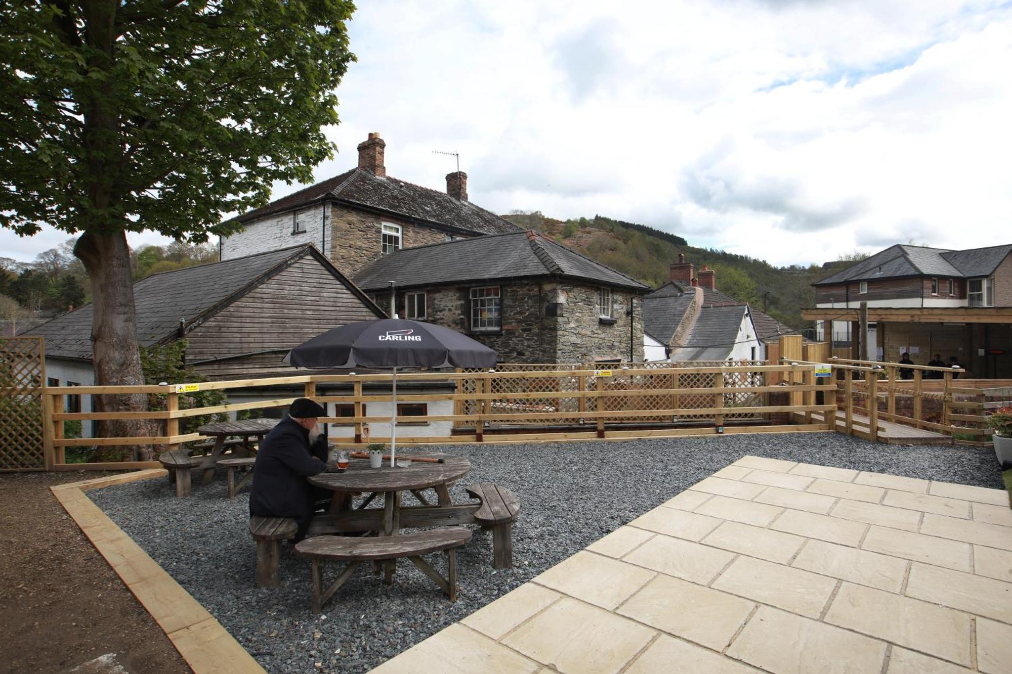 Oyo Glyn Valley Hotel Glyn Ceiriog Exterior photo